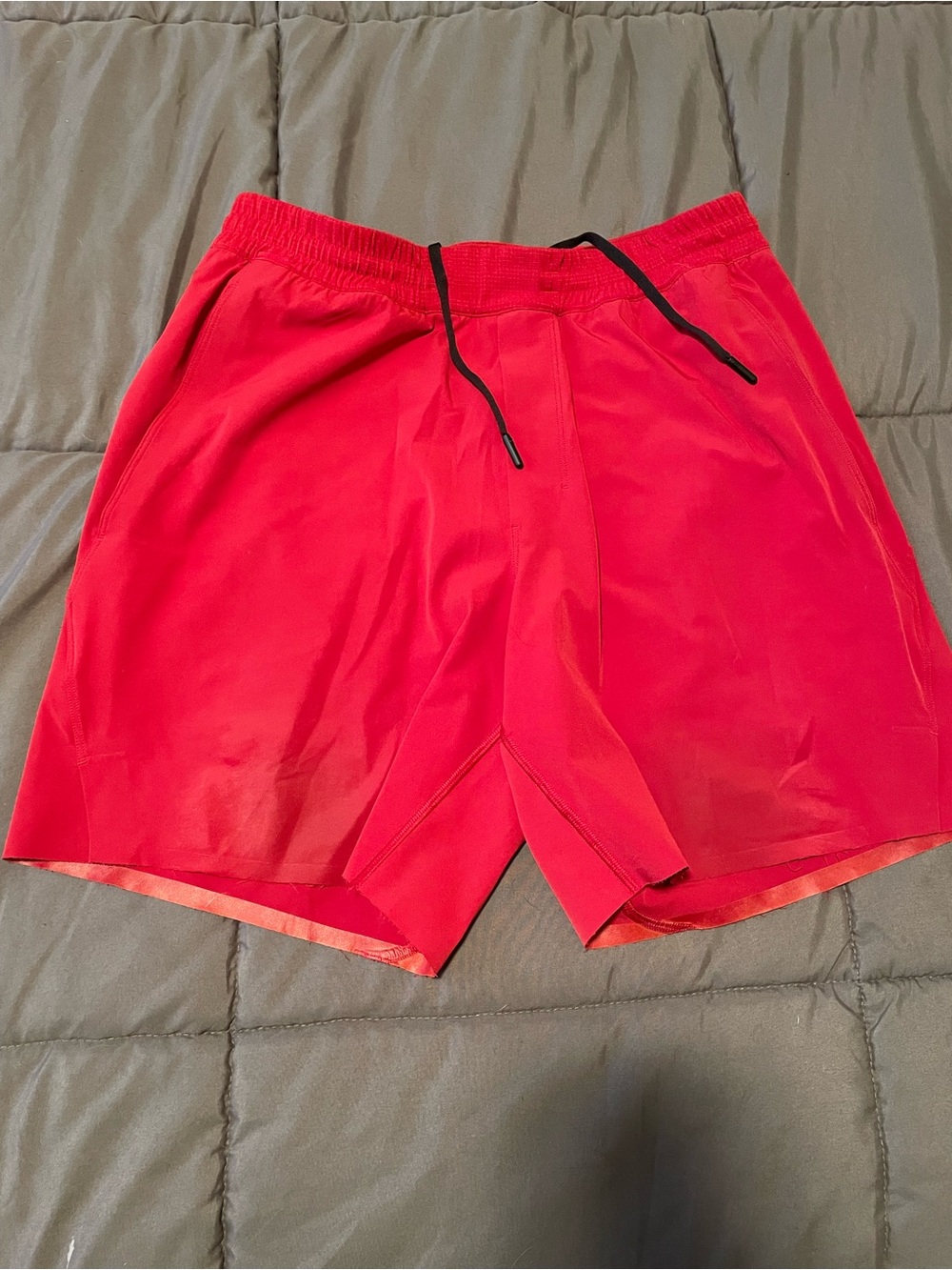 lululemon athletica Men's Red Athletic Drawcord Shorts